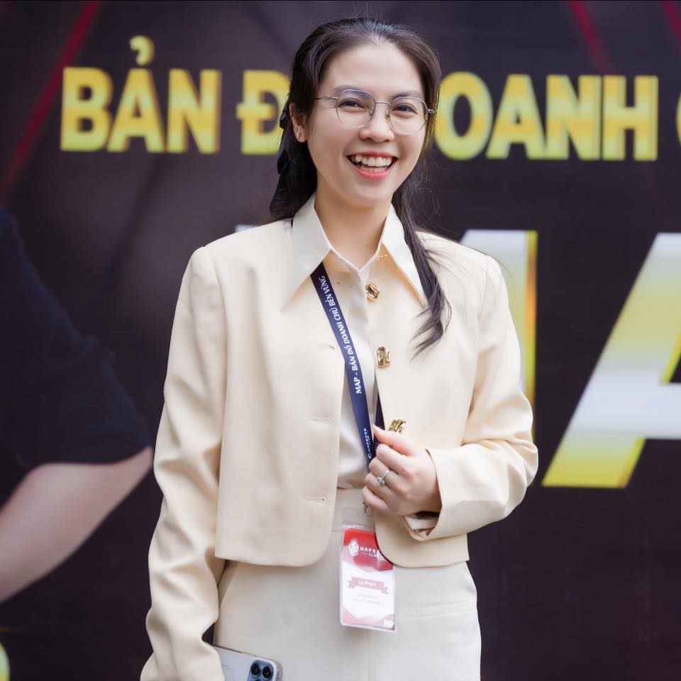 Ly Phạm - Dạy Pha Chế